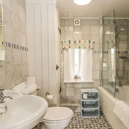 בית נופש Honey Bee סקארבורו