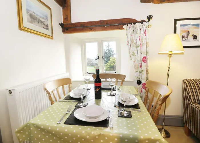 Honey Bee * Scarborough